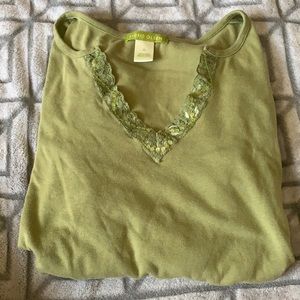 green shirt